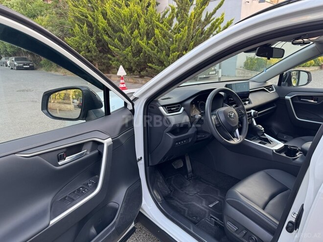 Toyota RAV4 2024, 3,600 km - 2.5 l - Bakı