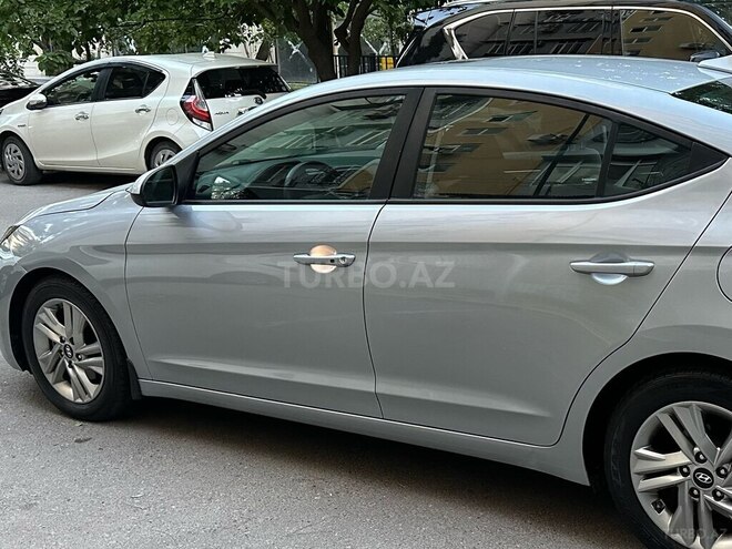 Hyundai Elantra 2019, 82,059 km - 2.0 l - Bakı