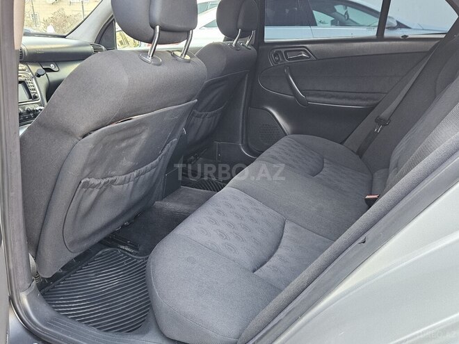 Mercedes C 220 d 2001, 354,123 km - 2.2 л - Bakı