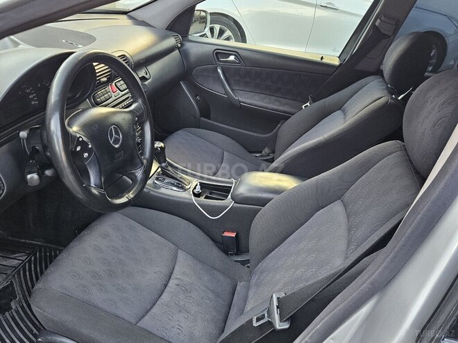 Mercedes C 220 d 2001, 354,123 km - 2.2 л - Bakı