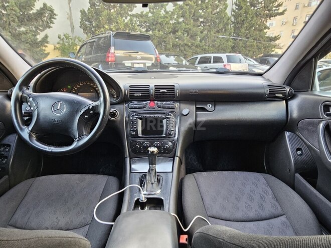 Mercedes C 220 d 2001, 354,123 km - 2.2 л - Bakı