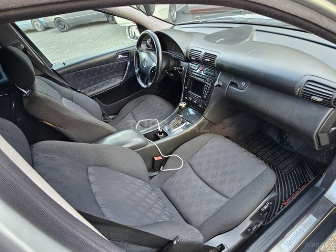 Mercedes C 220 d 2001, 354,123 km - 2.2 л - Bakı