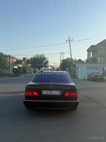 Mercedes E 270 2019, 400,000 km - 2.7 l - Bakı