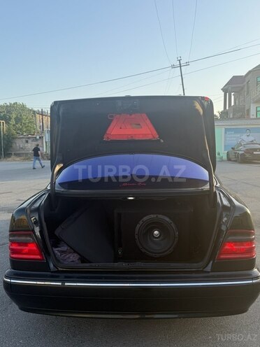 Mercedes E 270 2019, 400,000 km - 2.7 l - Bakı