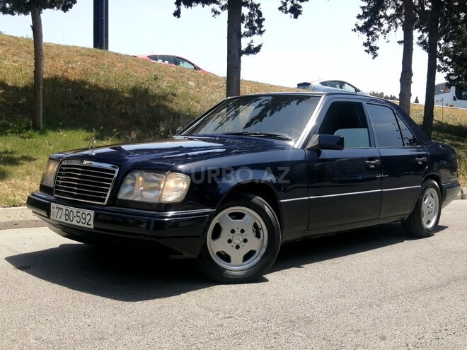 Mercedes E 220 1995, 455,000 km - 2.2 l - Bakı