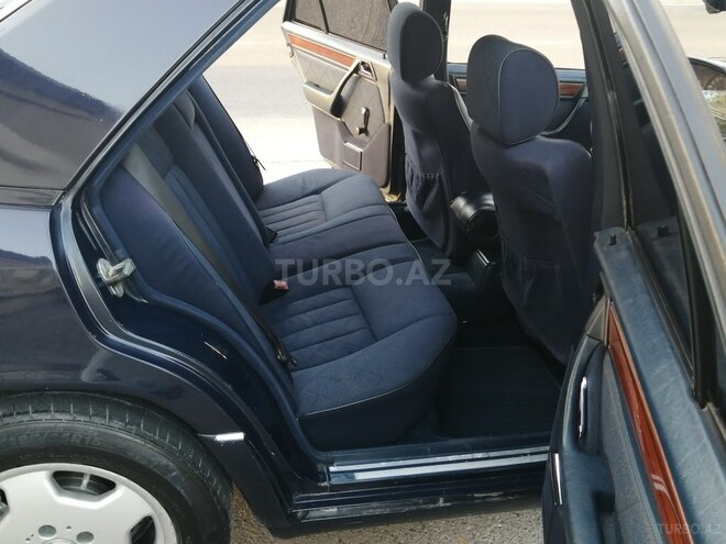 Mercedes E 220 1995, 455,000 km - 2.2 l - Bakı