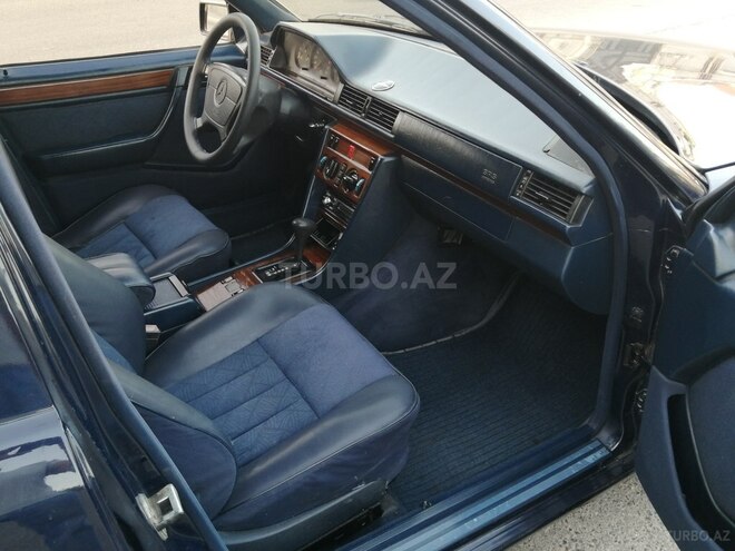 Mercedes E 220 1995, 455,000 km - 2.2 l - Bakı