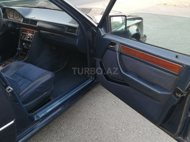 Mercedes E 220 1995, 455,000 km - 2.2 l - Bakı