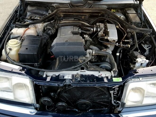 Mercedes E 220 1995, 455,000 km - 2.2 l - Bakı