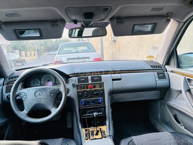 Mercedes E 270 2002, 500,150 km - 2.7 l - Bakı