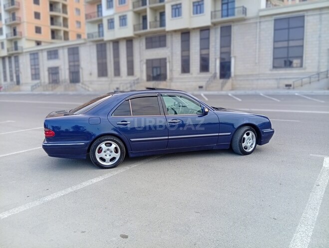 Mercedes E 280 1999, 241,563 km - 2.8 l - Sumqayıt