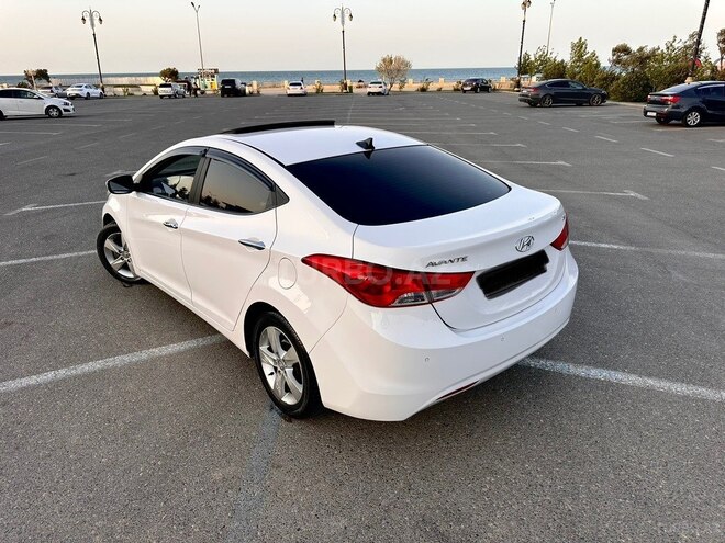 Hyundai Elantra 2013, 295,211 km - 1.6 л - Bakı