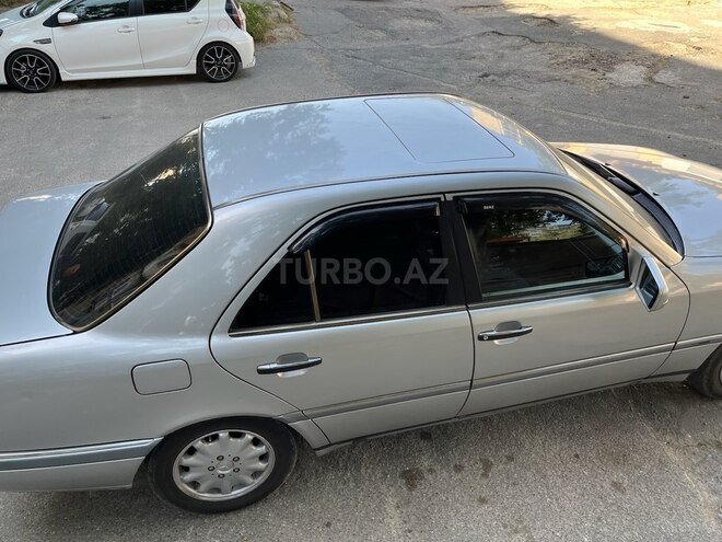 Mercedes C 200 1995, 420,000 km - 2.0 л - Bakı