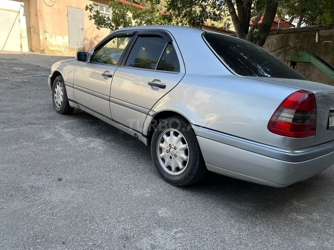 Mercedes C 200 1995, 420,000 km - 2.0 л - Bakı