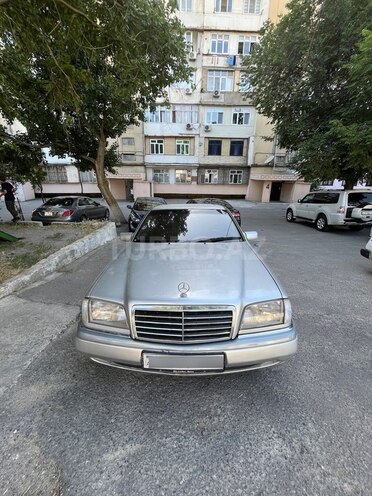 Mercedes C 200 1995, 420,000 km - 2.0 л - Bakı