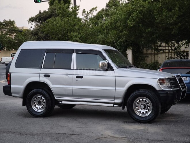 Mitsubishi Pajero 2000, 388,000 km - 2.8 l - Bakı