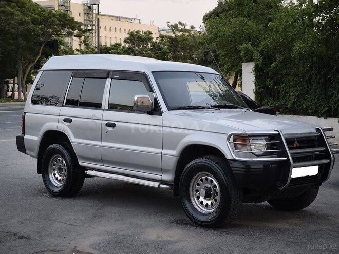 Mitsubishi Pajero 2000, 388,000 km - 2.8 l - Bakı