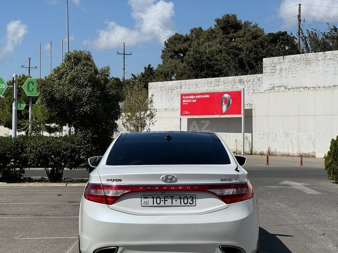 Hyundai Grandeur-5