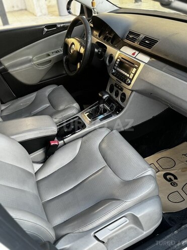 Volkswagen Passat 2006, 315,000 km - 2.0 l - Bakı