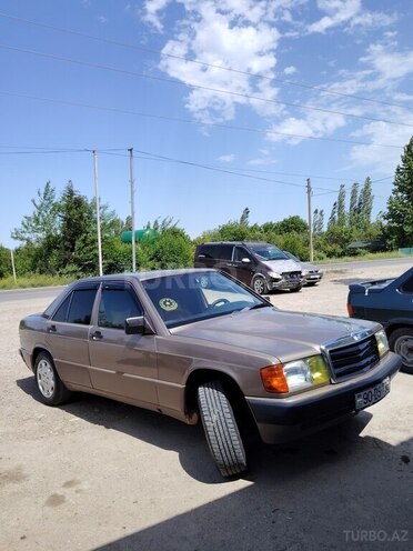 Mercedes 190 1991, 500,000 km - 2.0 l - Bərdə