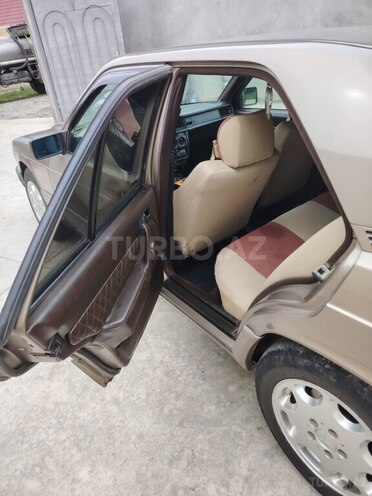 Mercedes 190 1991, 500,000 km - 2.0 l - Bərdə