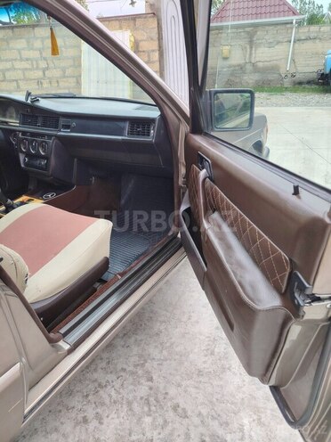 Mercedes 190 1991, 500,000 km - 2.0 l - Bərdə