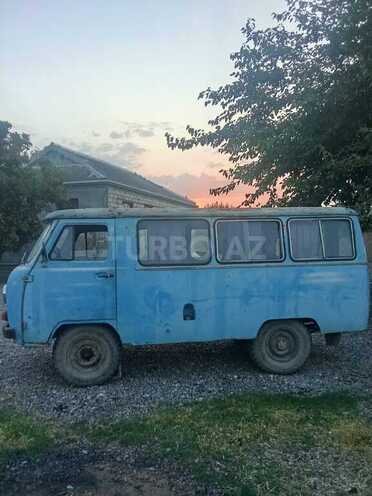 UAZ 390945-2