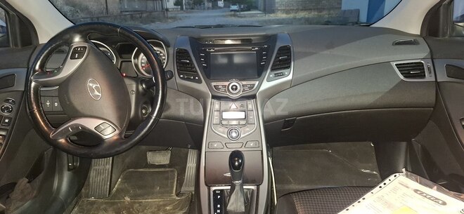 Hyundai Avante 2015, 165,000 km - 1.6 л - Bakı
