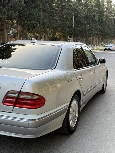 Mercedes E 220 d 2000, 399,000 km - 2.2 l - Bakı