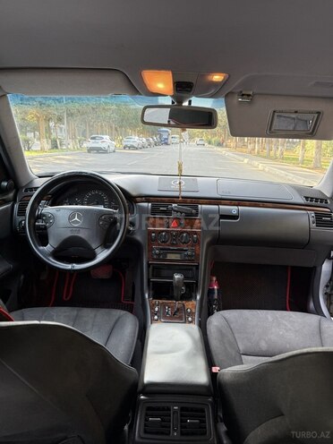 Mercedes E 220 d 2000, 399,000 km - 2.2 l - Bakı