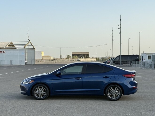 Hyundai Elantra 2018, 104,000 km - 2.0 l - Bakı