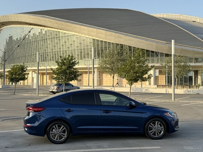 Hyundai Elantra 2018, 104,000 km - 2.0 l - Bakı