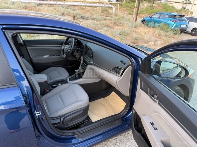 Hyundai Elantra 2018, 104,000 km - 2.0 l - Bakı