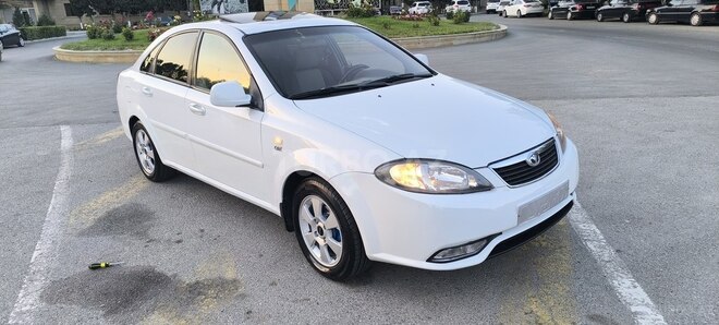 Daewoo Gentra 2014, 380,000 km - 1.5 l - Sumqayıt