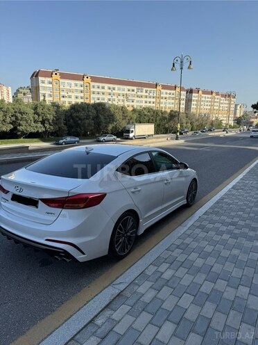 Hyundai Elantra 2018, 86,161 km - 1.6 l - Bakı