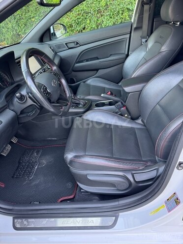 Hyundai Elantra 2018, 86,161 km - 1.6 l - Bakı
