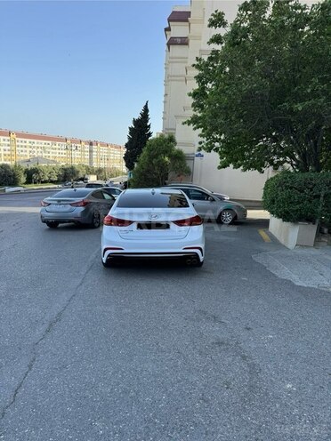 Hyundai Elantra 2018, 86,161 km - 1.6 l - Bakı