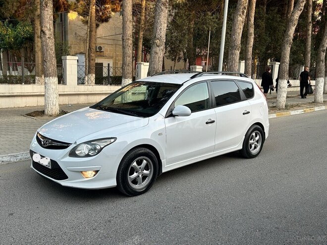 Hyundai i30 2010, 2,200,000 km - 1.6 l - Bakı