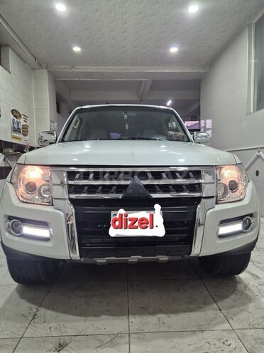 Mitsubishi Pajero 2007, 197,000 km - 3.2 л - Bakı