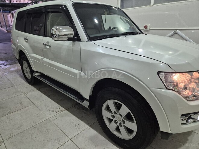 Mitsubishi Pajero 2007, 197,000 km - 3.2 л - Bakı