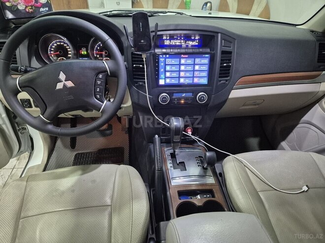 Mitsubishi Pajero 2007, 197,000 km - 3.2 л - Bakı