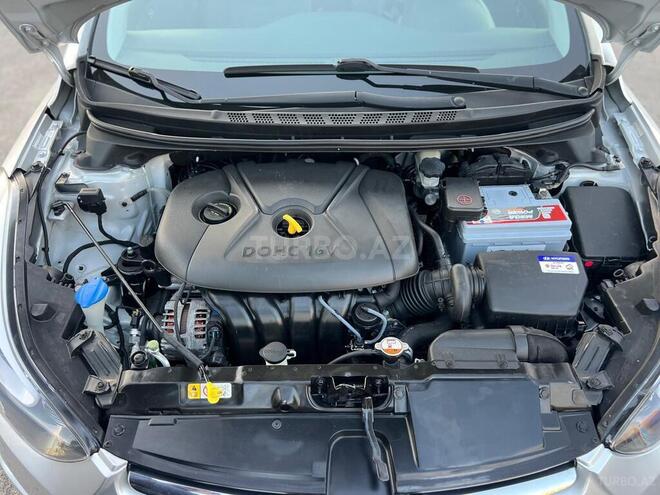 Hyundai Elantra 2015, 170,000 km - 1.8 l - Bakı
