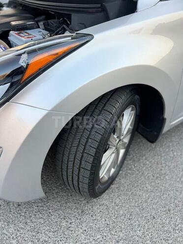 Hyundai Elantra 2015, 170,000 km - 1.8 l - Bakı