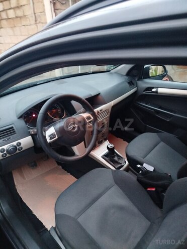 Opel Astra 2007, 240,000 km - 1.3 л - Bakı