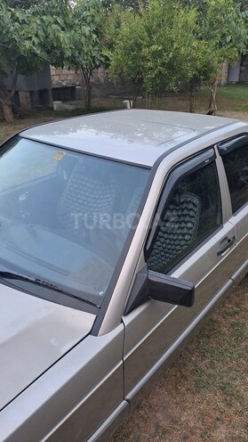 Mercedes 190 1991, 220,000 km - 2.0 л - Şəki