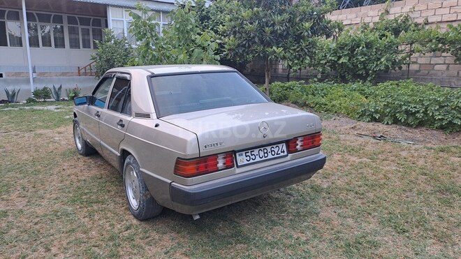 Mercedes 190 1991, 220,000 km - 2.0 л - Şəki