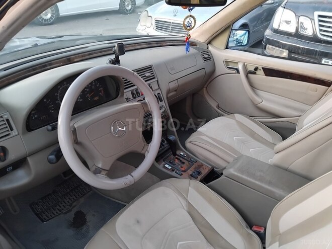 Mercedes C 230 2000, 258,000 km - 2.3 l - Bakı