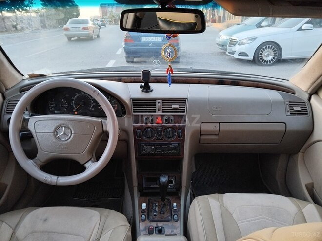 Mercedes C 230 2000, 258,000 km - 2.3 l - Bakı