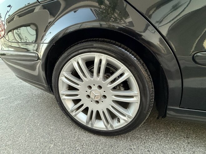 Mercedes E 320 2002, 325,181 km - 3.2 l - Bakı