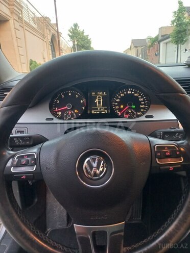 Volkswagen Passat 2010, 243,510 km - 2.0 l - Bakı
